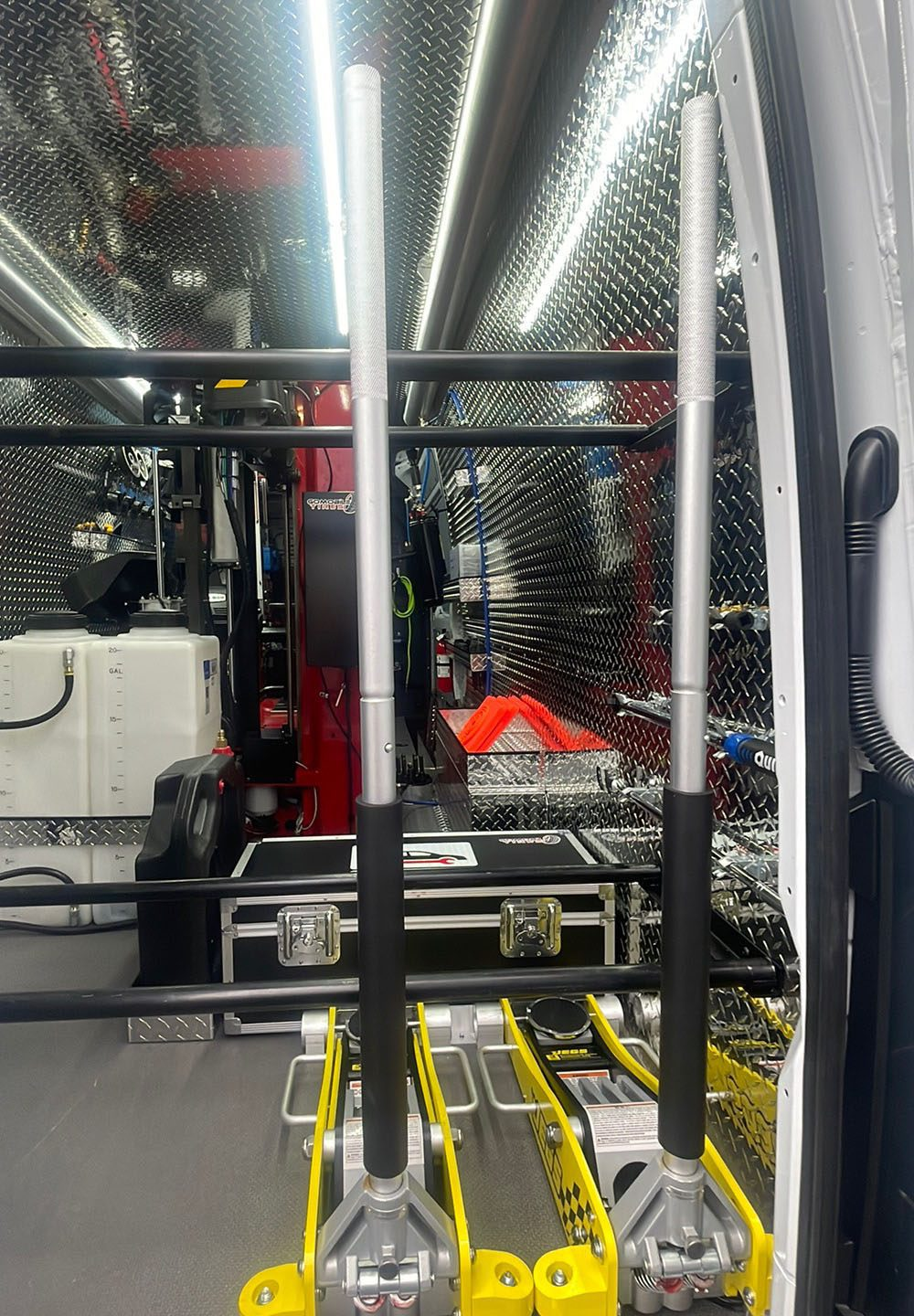 USAGoMobile Tires  Jacks