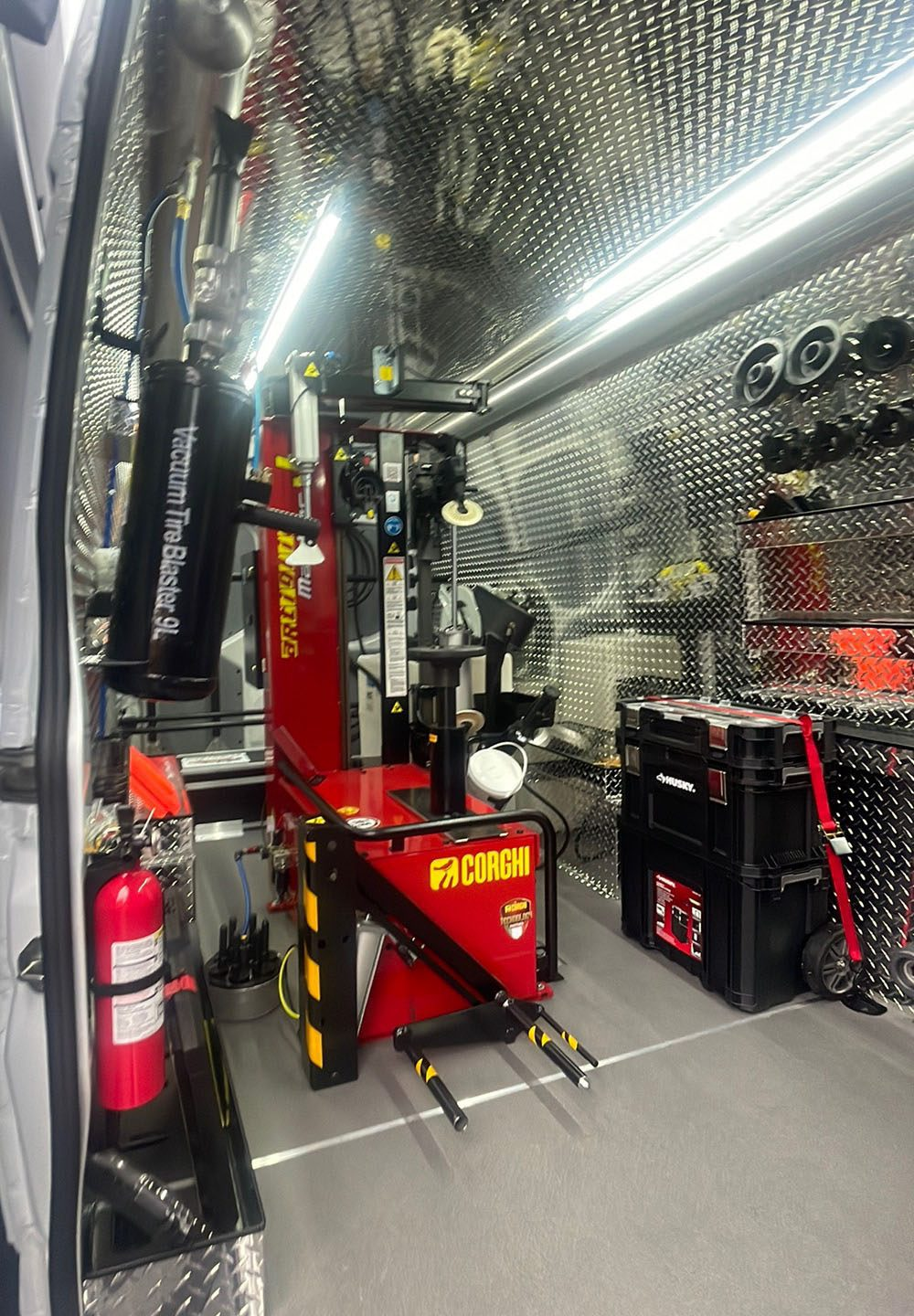 USAGoMobile Tires  Tire Changer