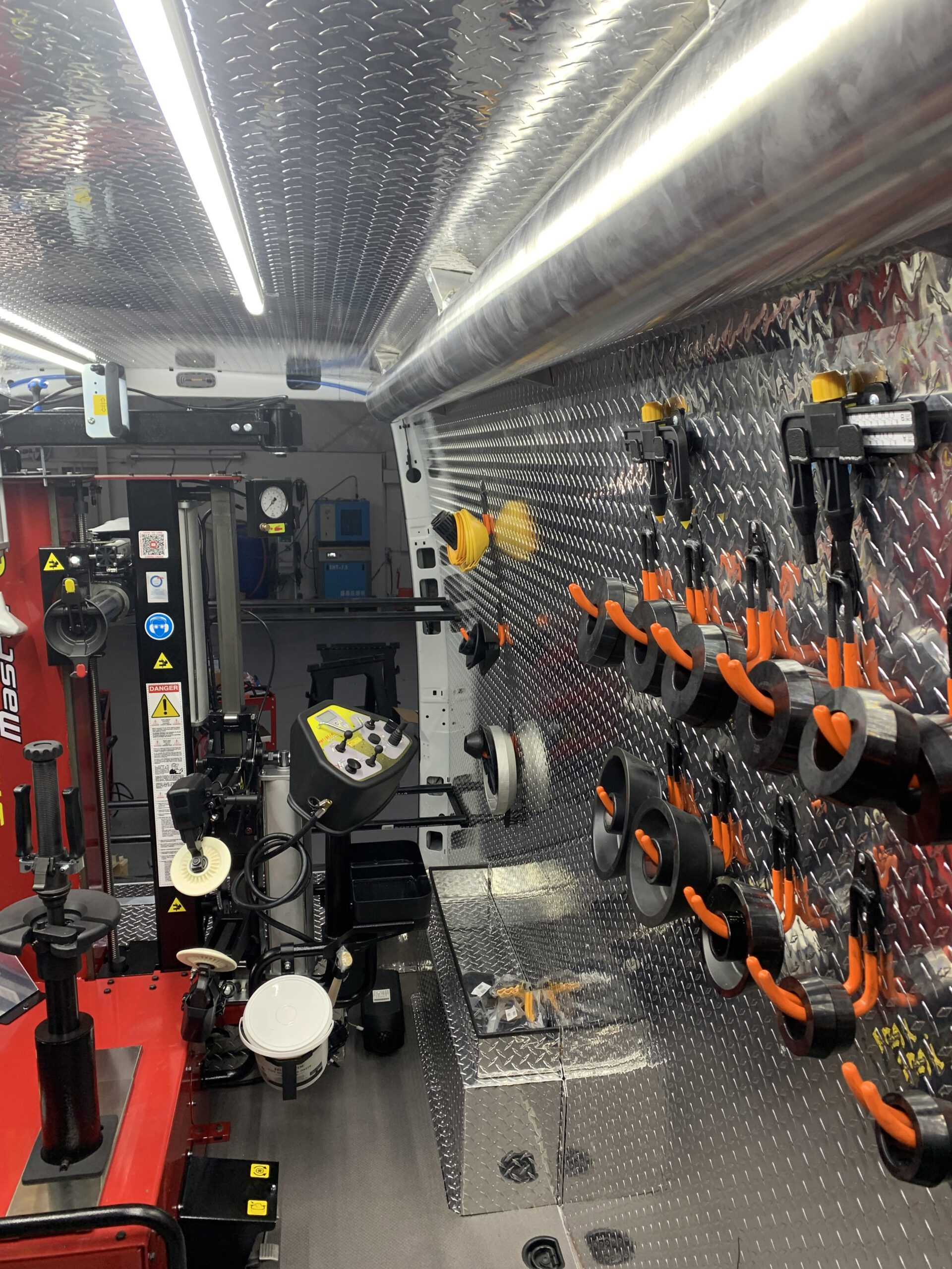 side4 USAGoMobile Tires Interior